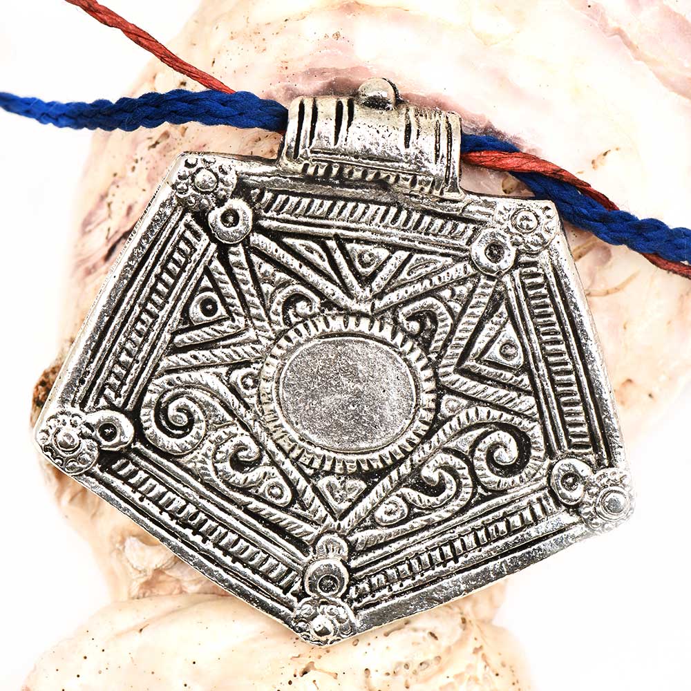 Product Details & Build Quality