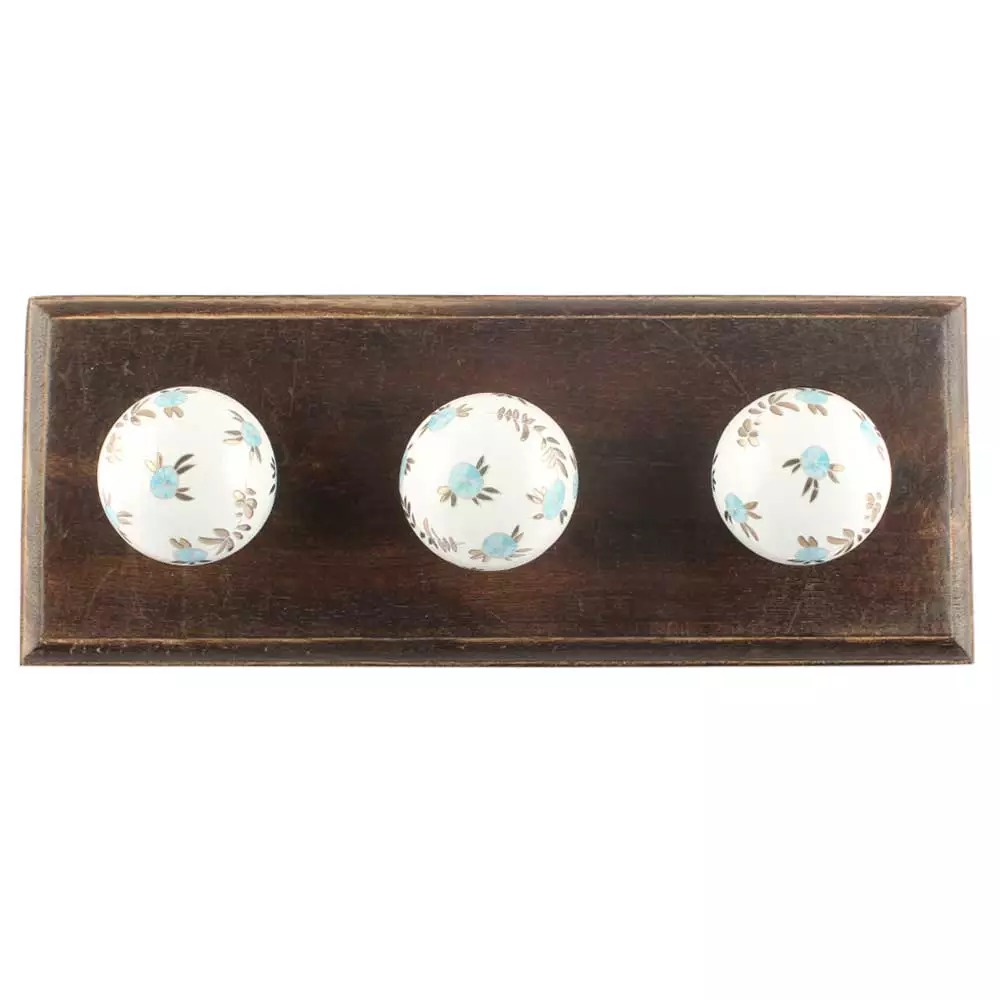 Wall Hooks Installation Made Effortless