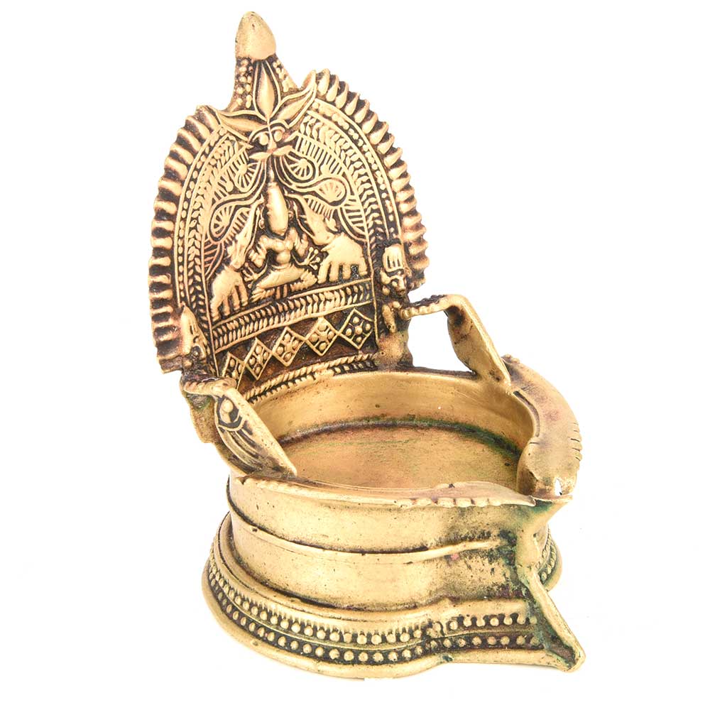 Brass Kamachi Lamp / Deepalakshmi