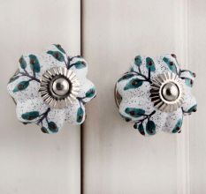 White Green Leaf Melon Knob