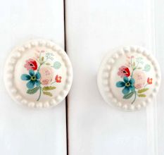 Multicolor Cream Flower Flat Knob
