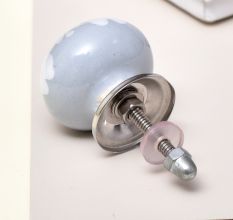 Grey White Heart Floral Knob