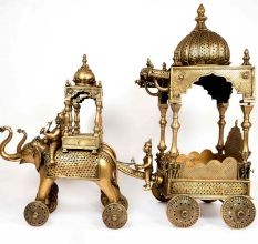 Big Golden Bronze Chariot