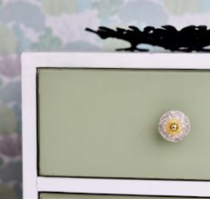 White Crackle Wheel Ceramic Cabinet Knob