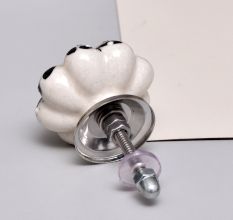 Black Leaf Ceramic Melon Knob