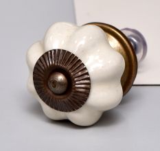 Solid Cream Small Knobs