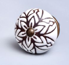 Brown Amarylis Floral Etched Ceramic Knobs