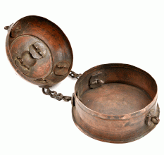 Vintage Hammered Copper Jewellery Box with Hinged Lid with Patina
