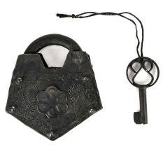 Indian Old Iron Hand Handmade Lock & Key Working