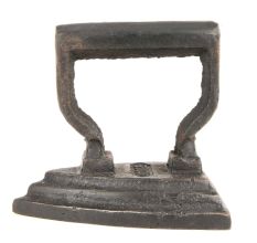 Rustic Vintage Collectible Clothing Sad Iron Primitive Cast Iron
