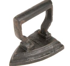 Rustic Vintage Collectible Clothing Sad Iron Primitive Cast Iron