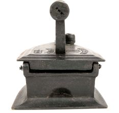 Heavy Iron Metal Coal Handle Clothes Iron Home Decor