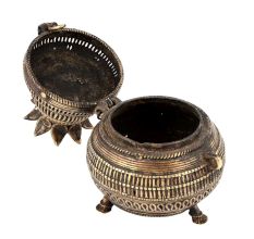 Tribal Pot Shape Box
