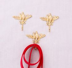 Brass Two Birds Sitting on a Branch Wall Hooks