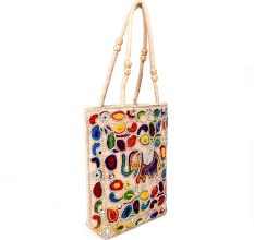 White Elephant Design Seed Beaded Hand Bag
