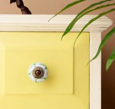 Green Buttercup Knob