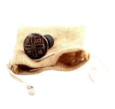 Brown Tiny Flower Bone Wine Stopper
