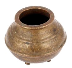 Bronze Pot With Three Legs