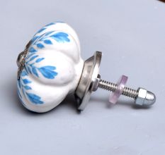 Turquoise Leaf Medium Knob