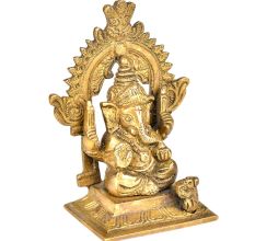 Brass Ganpati With Kirtimukha Top And Prabhavali