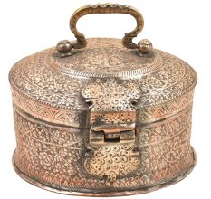Hand Embossed Or Carved Copper Indian Pandaan With Lock Handle