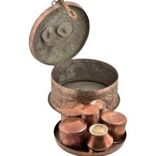 Hand Tooled Copper Floral Decoration Pandaan Betal Box