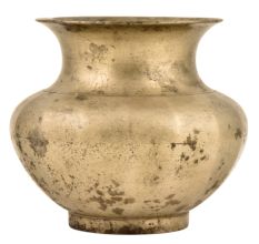 7 December 1986 Engraved Fkloral Design Ritual Brass Pot