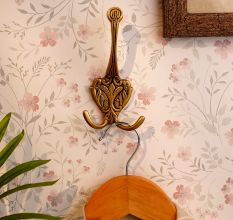 Simple Brass Engraved Floral Tri Hook Home Decoration Hook