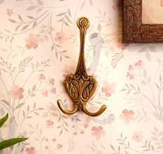 Simple Brass Engraved Floral Tri Hook Home Decoration Hook