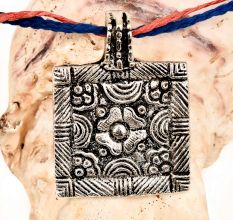Aluminum Metal  Pendant Square Shape With Flower Carved