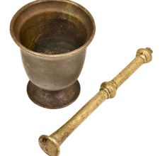 Indian Hand Crafted Urn Shaped Functional GrinderÂ Mortar And Pestle