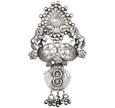 92.5 Sterling Silver Pendant Carved With Twin Horse Statues Peacocks On Either Side And Ghungaroos