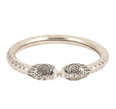 925 Sterling Silver Striated Kada With Peacock Head Ends Women Bangle