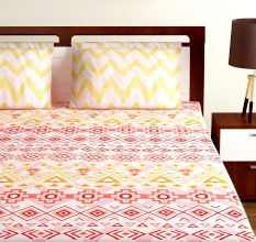 Bombay Dyeing Red Yellow Abstract 120 TC Cotton Double 1 Bedsheet With 2 Pillow Covers