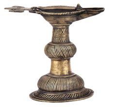 Brass Oil Lamp Rare Collectable Worship Lamp With Stand