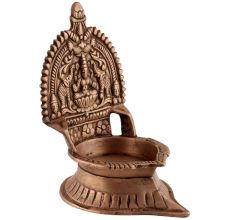 Hand Carved South Indian Ashtadhatu Oil Lamp