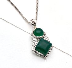 92.5 Sterling Silver Green Onyx  Pendant In Square And Round Shape