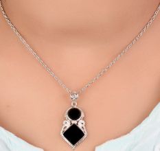 92.5 Sterling Silver Black Onyx  Pendant In Square And Round Shape