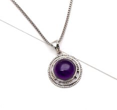 92.5 Sterling Silver Pendant Round Amethyst Stone With Delicate Border Pendant