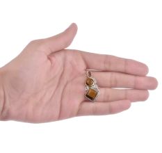 92.5 Sterling Silver Pendant Round And Square Tiered Red Carnelian Stone