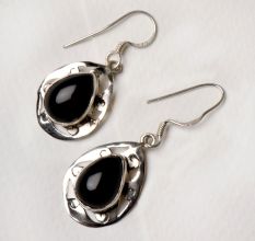 92.5 Sterling Silver Earrings Oval Black Onyx Cabochon Framed Border