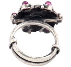Oxidized 92.5 Sterling Silver Ring Adjustable Flower Decorated With Amethyst and Onyx Stones (Free Size)