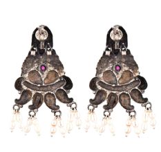 Peacock 92.5 Sterling Silver Earrings Engraved Feathers And Amethyst Stone  Danglers