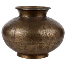 Brass Water Pot Engraved Leaves Home Decoration Pot