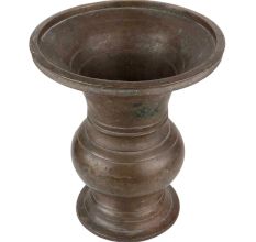 Traditional Bass Pot With A wide Mouth And Engraved Spiral Lines