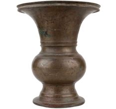 Traditional Bass Pot With A wide Mouth And Engraved Spiral Lines
