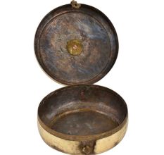 Traditional Round Tiffin Box Diamond leafy Design Engraved Lid And Latch