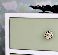 White & Black Ceramic Floral Knob