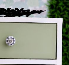 Black & White Ceramic Leaves Floral Knob