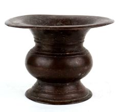 Brass VaseÂ Wide Mouth And Round Shape Home Decoration
